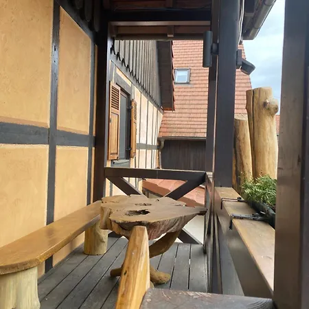 招待所 & 